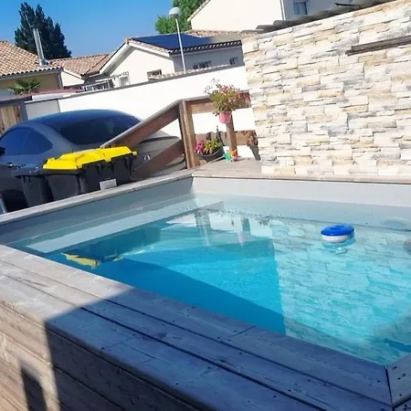 Modern House With Heated Pool, Bbq & Air Conditioning Ferienhaus